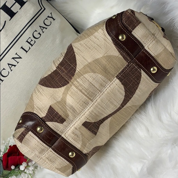 Coach Signature Tonal Carly Logo Shoulder Bag - Picture 6 of 10